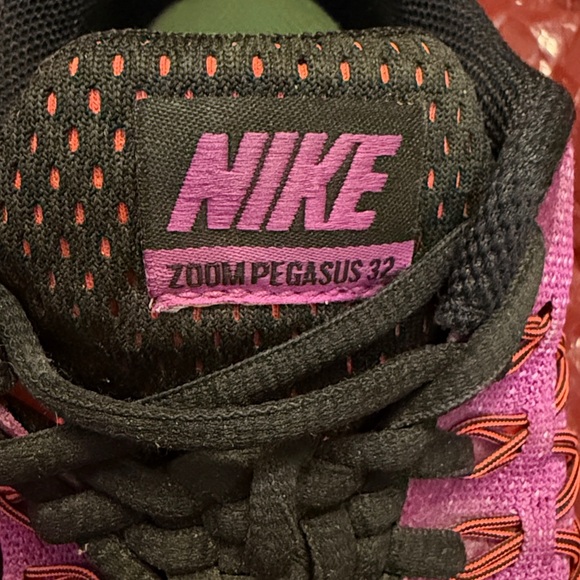 Nike - Zoom Pegasus 32 - youth 3.5 - Picture 5 of 7